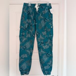 Amnesia teal cargo joggers NWT Size large